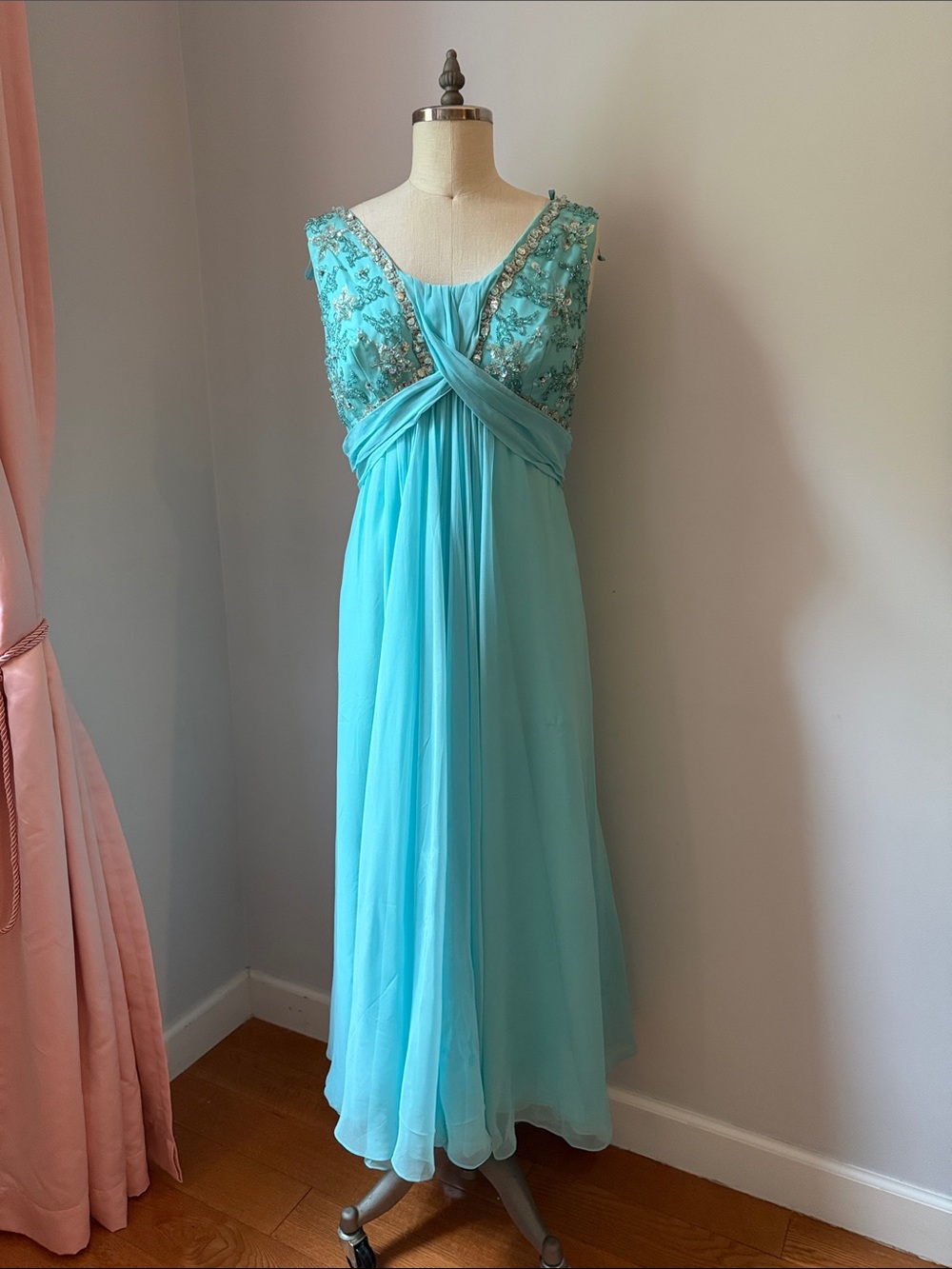 Vintage 1960s Aqua Beaded Sequin V-Neck Sleeveless Silk Cocktail Evening Dress